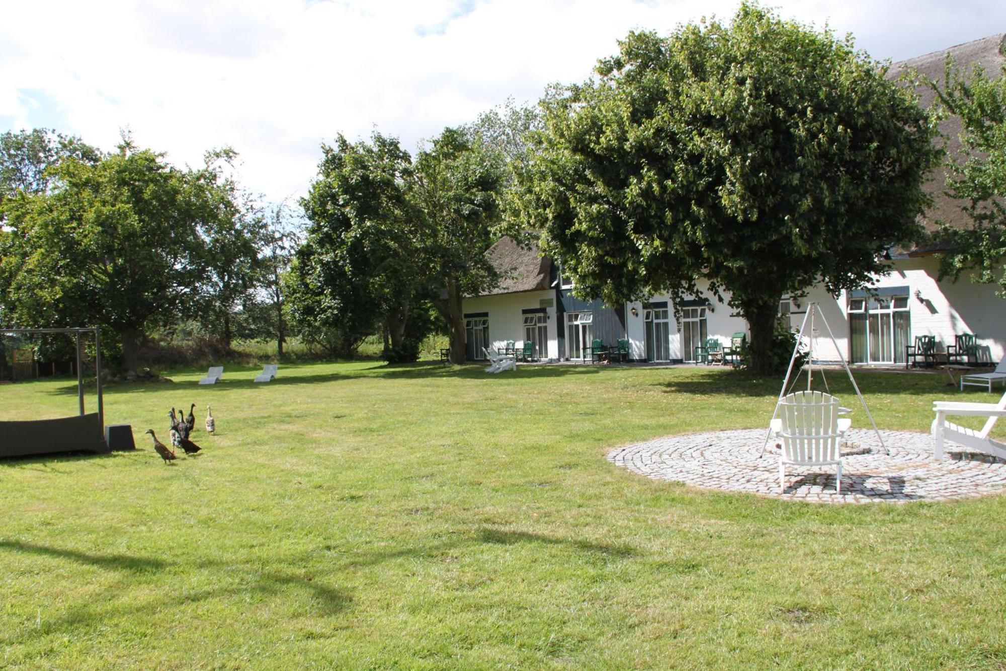 Schlaffässer Teichwiesenhof Oldenburg in Holstein Exterior foto